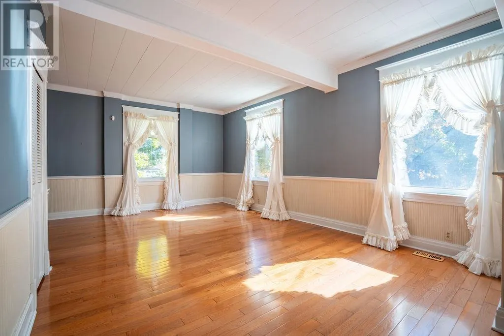 1411 Great Northern Road