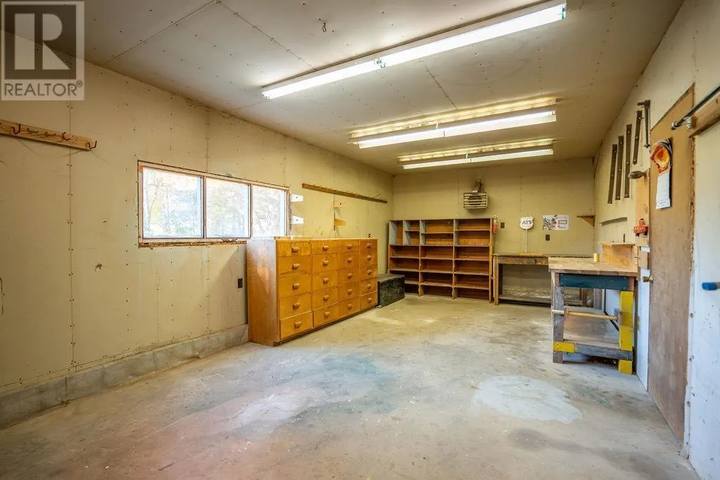 1411 Great Northern Road