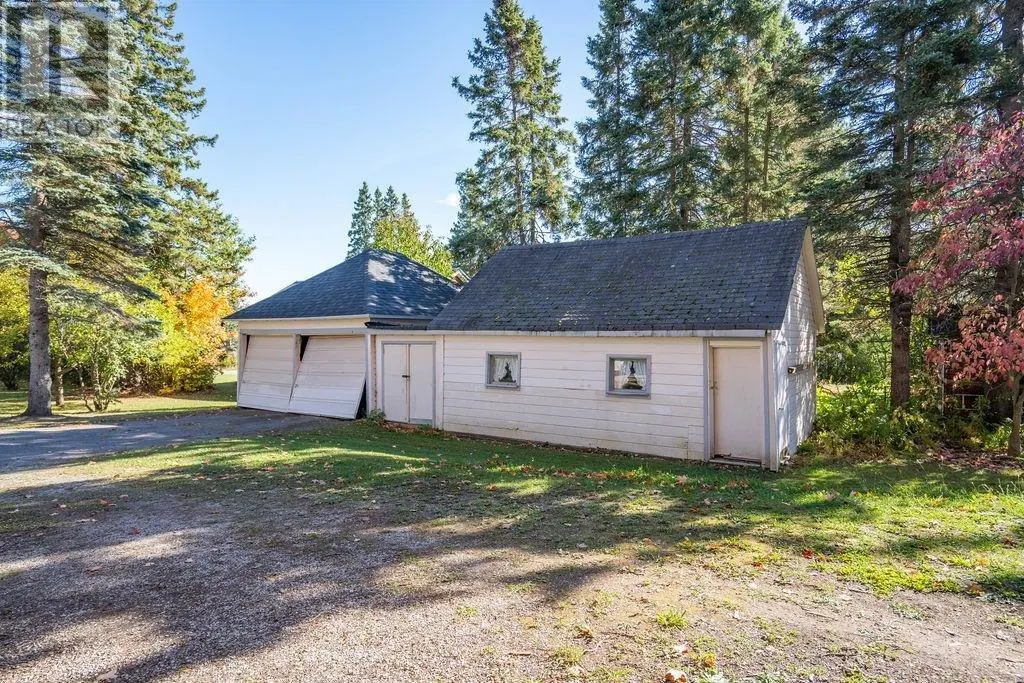 1411 Great Northern Road