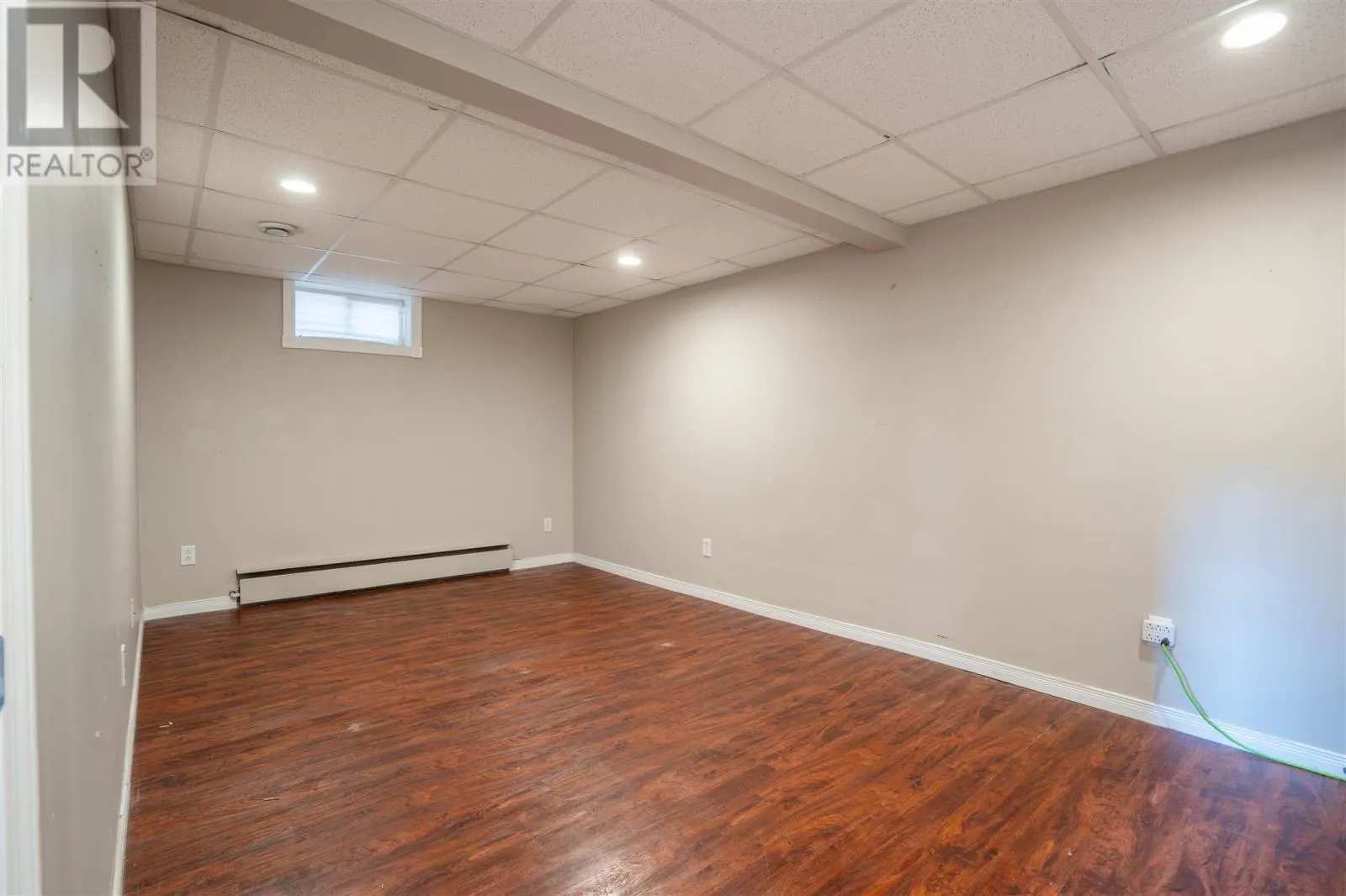 34 Routledge AVE