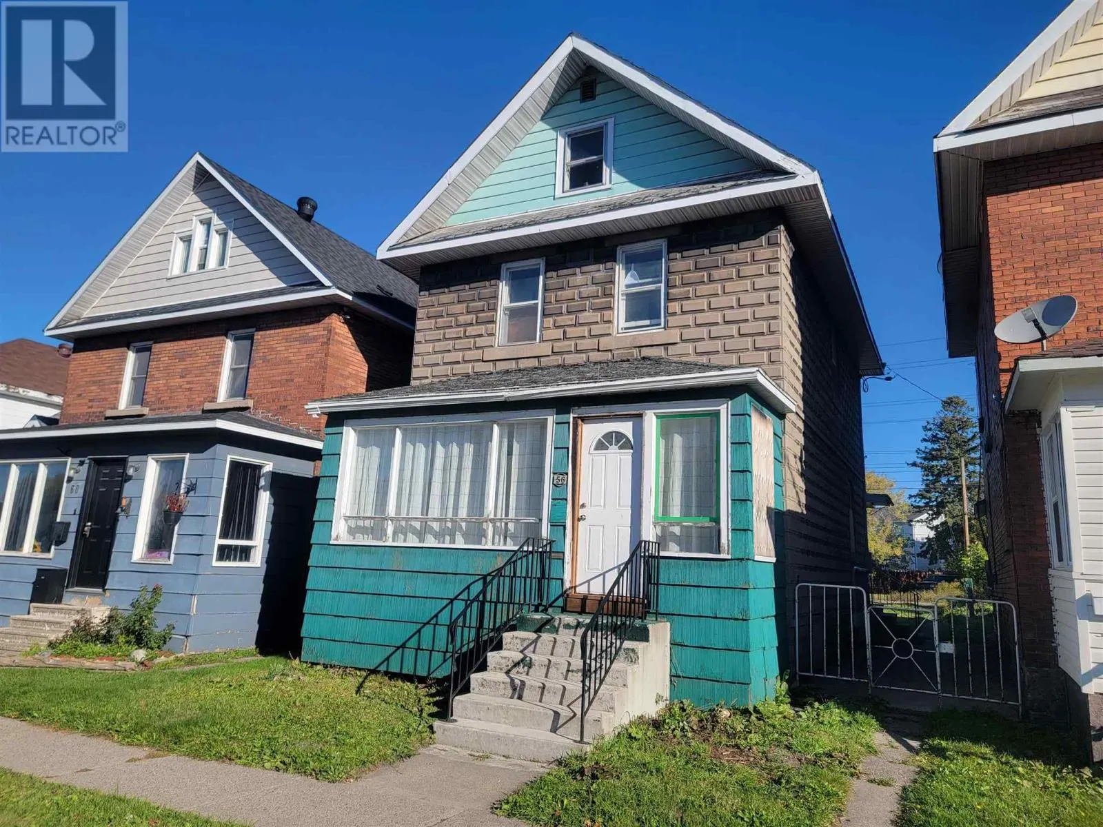 56 Cathcart ST