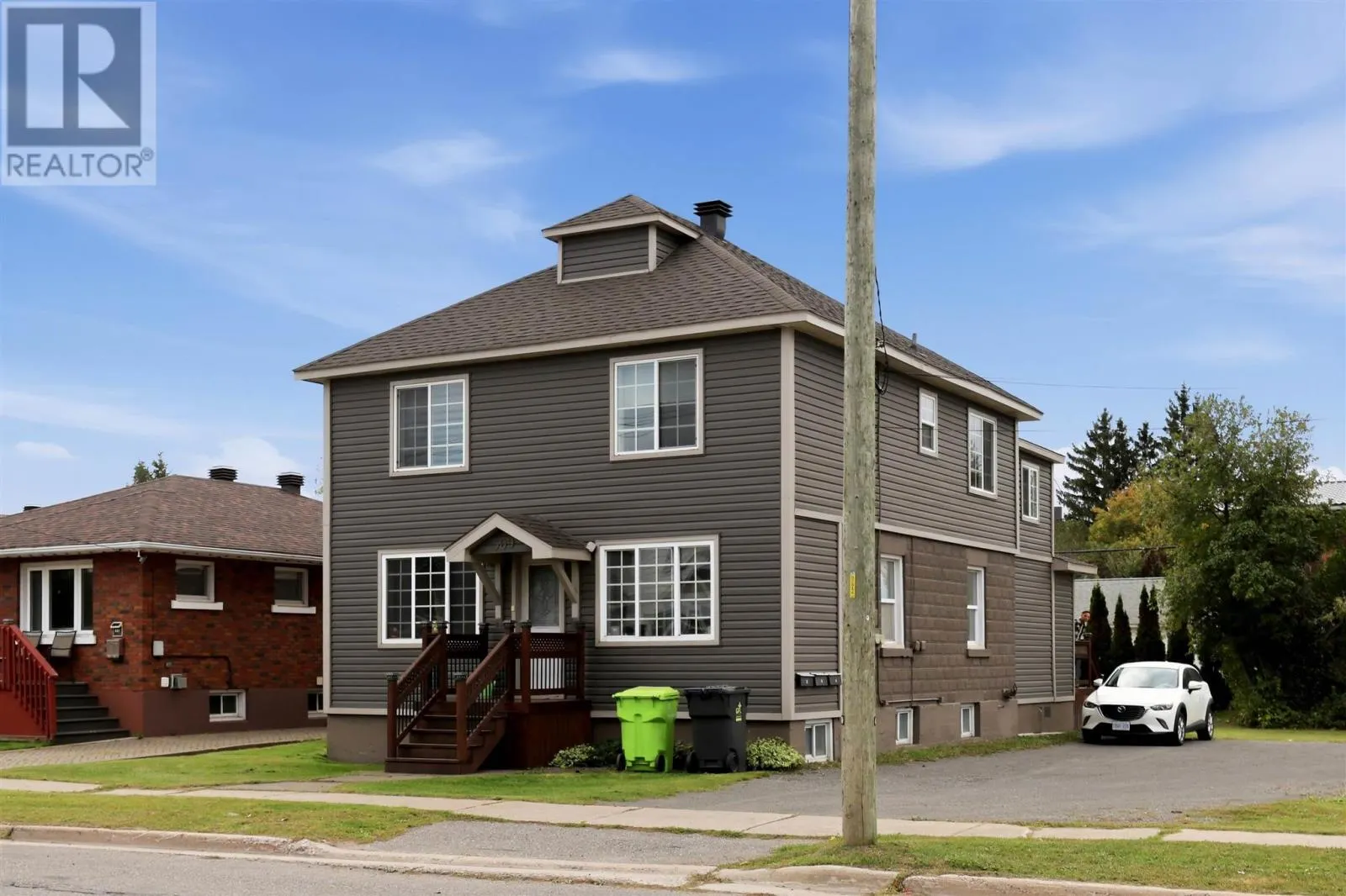 509 Douglas ST