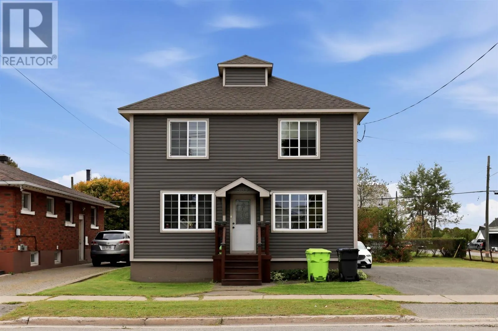 509 Douglas ST