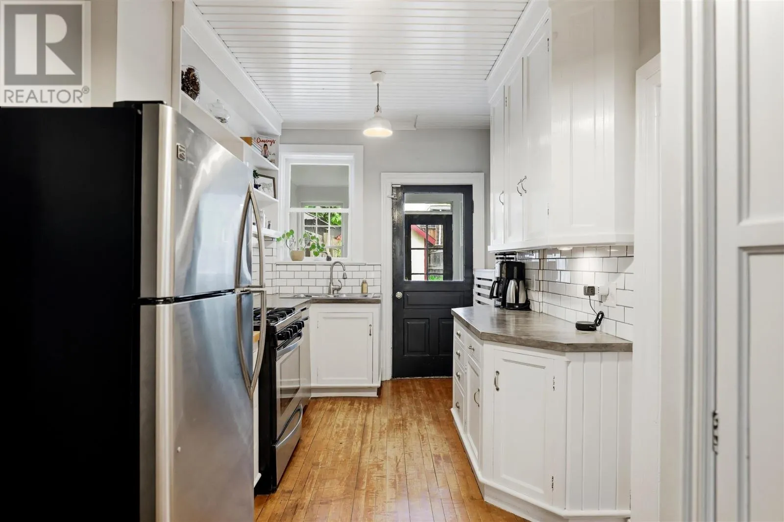 36 Herrick ST