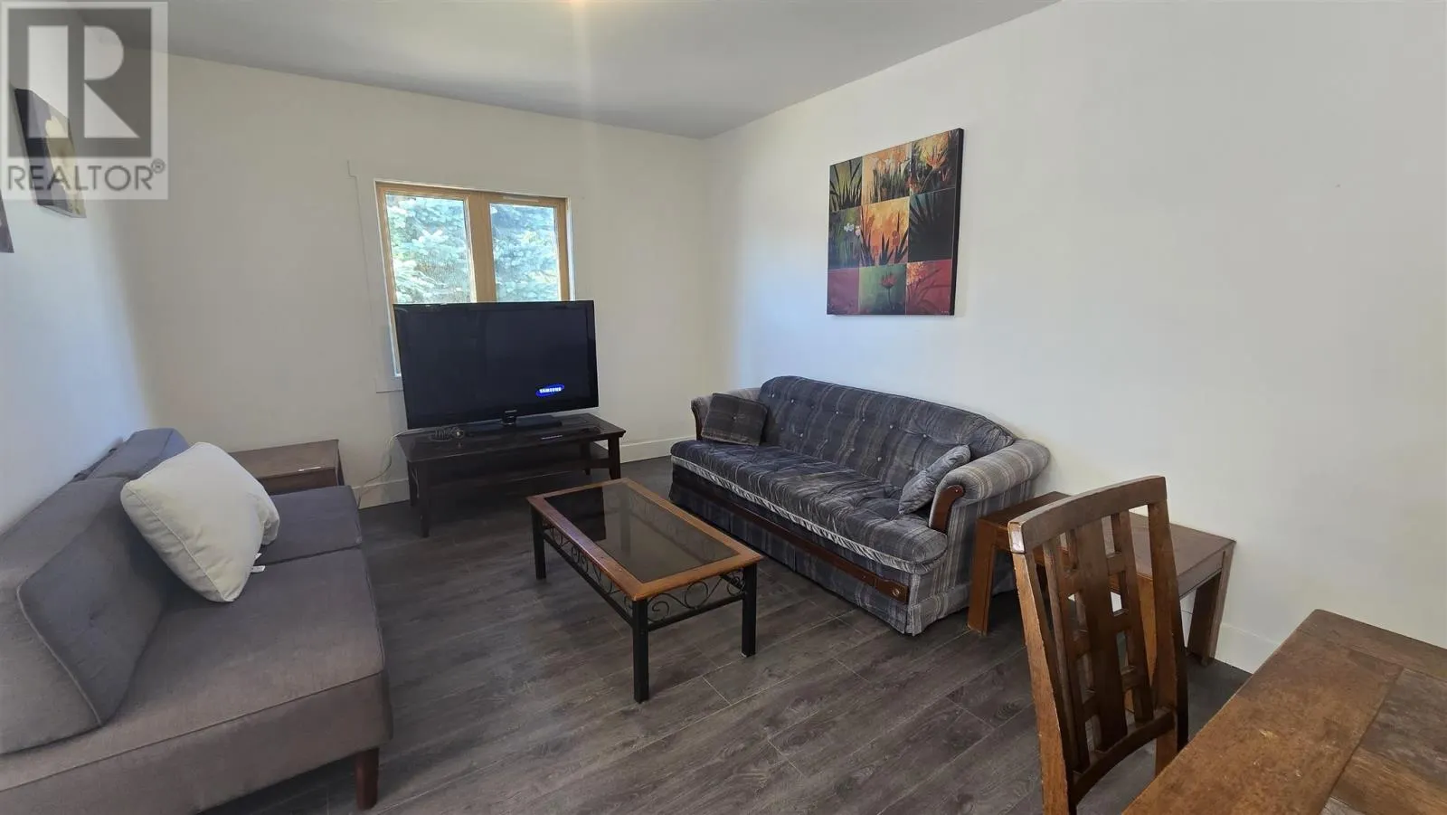404 John ST