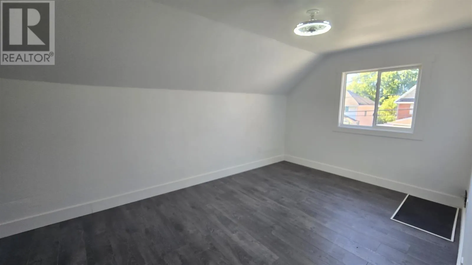 404 John ST