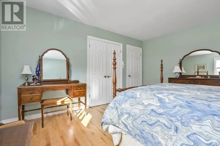 90 Florwin DR