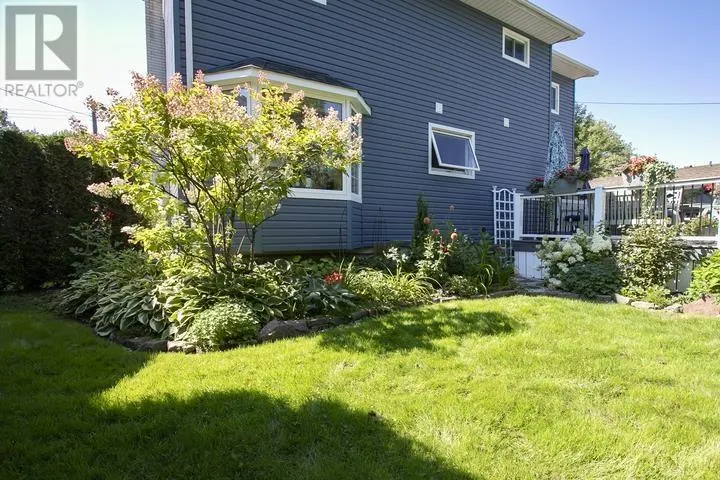 90 Florwin DR