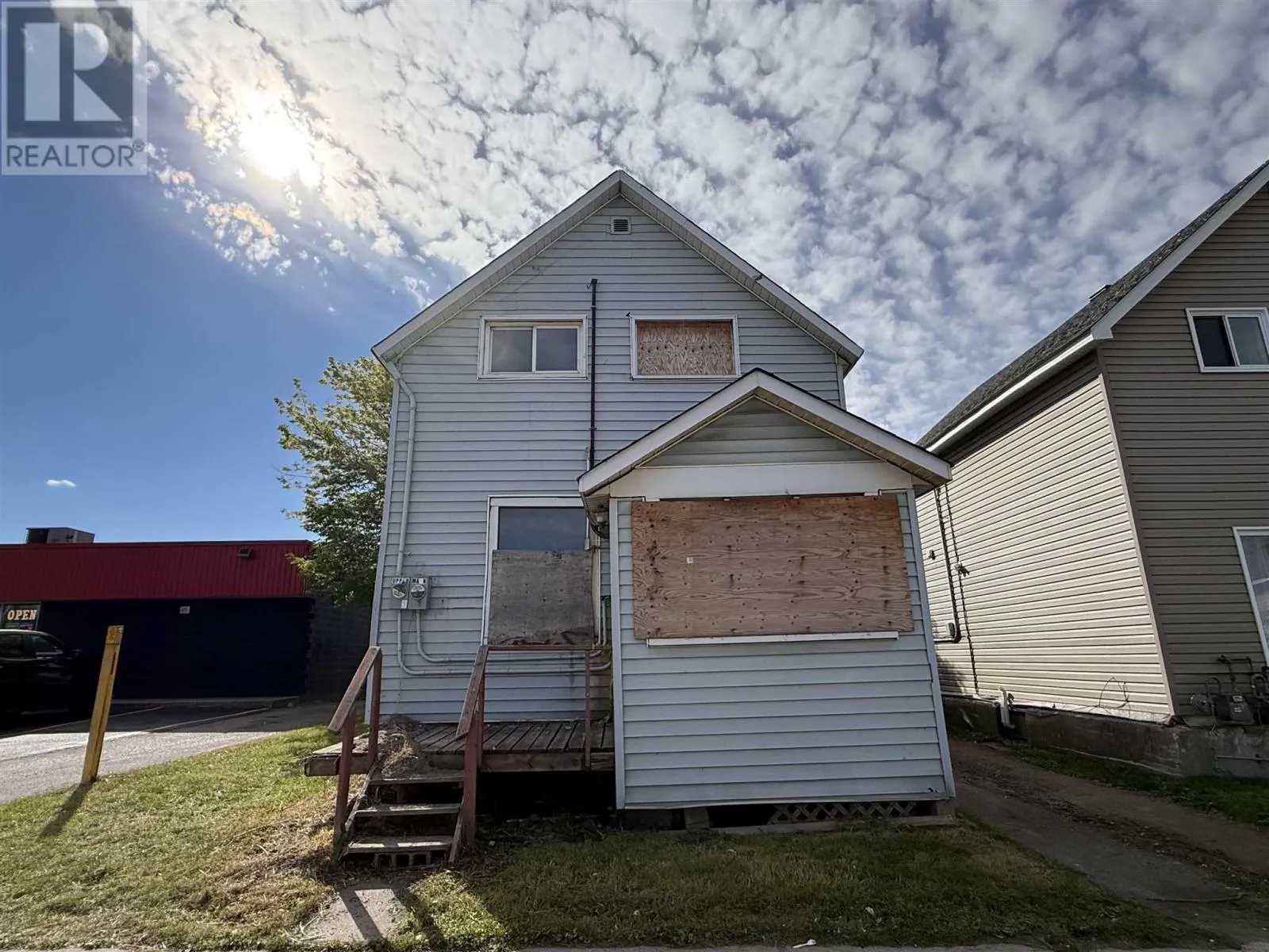 21 Cathcart ST