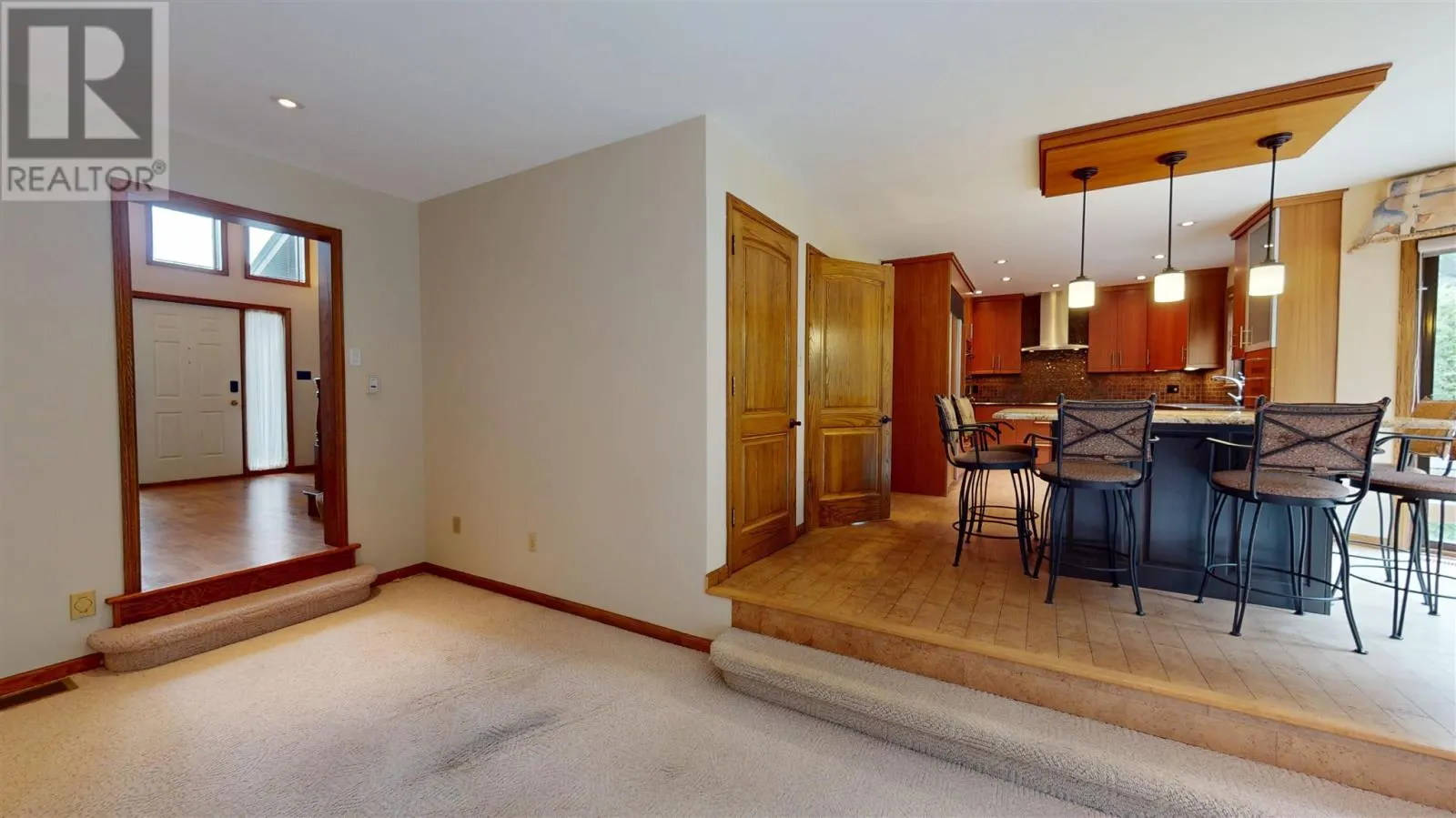 109 Greenview LN