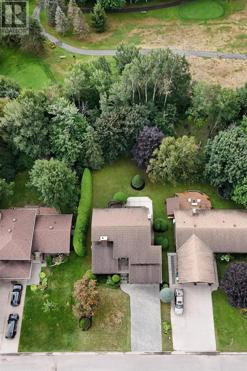 109 Greenview LN