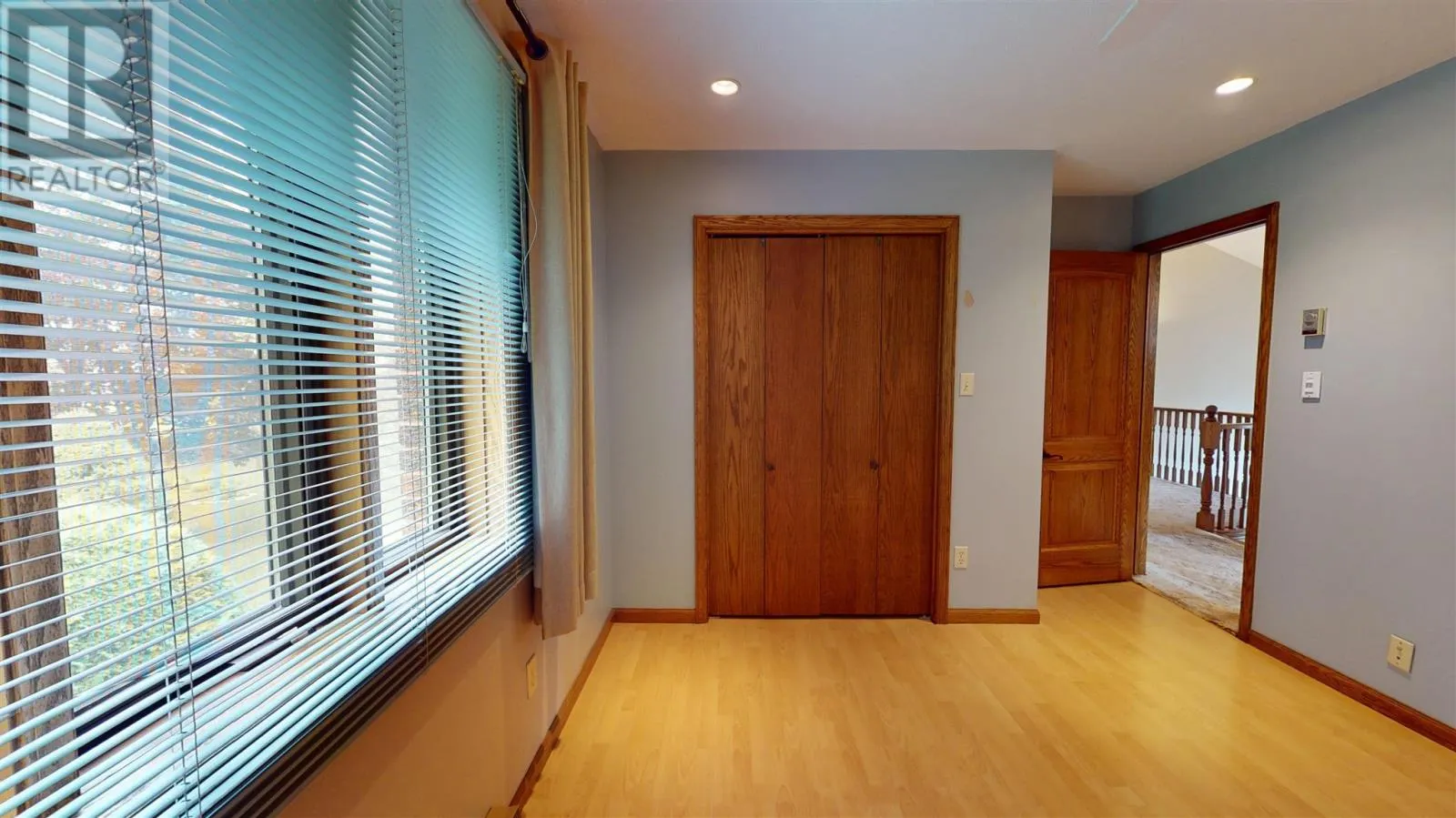109 Greenview LN