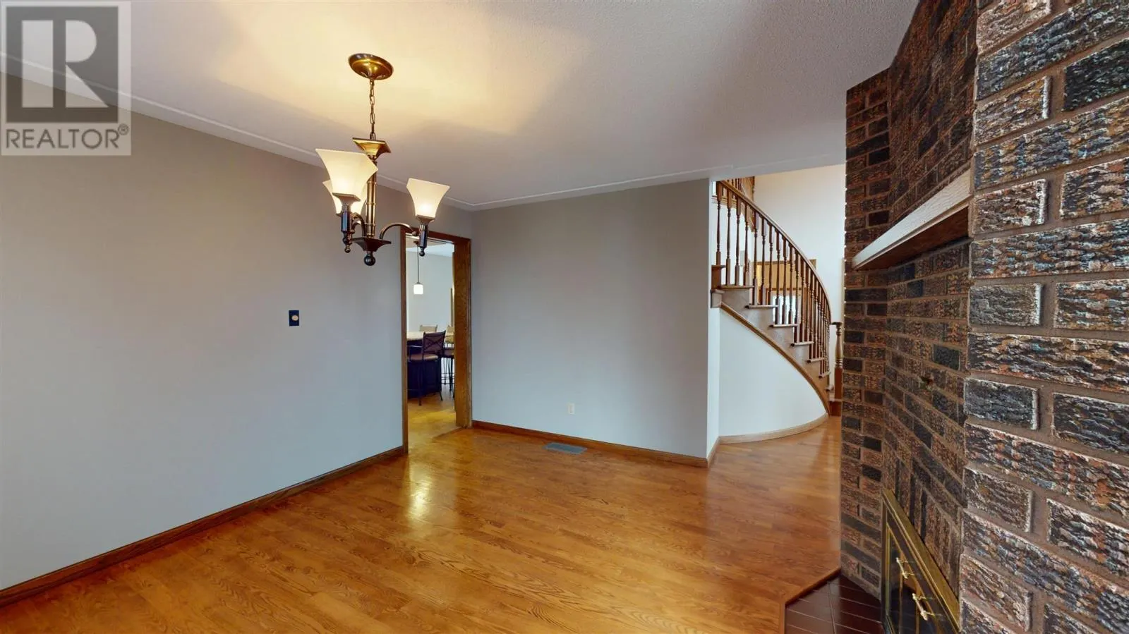 109 Greenview LN