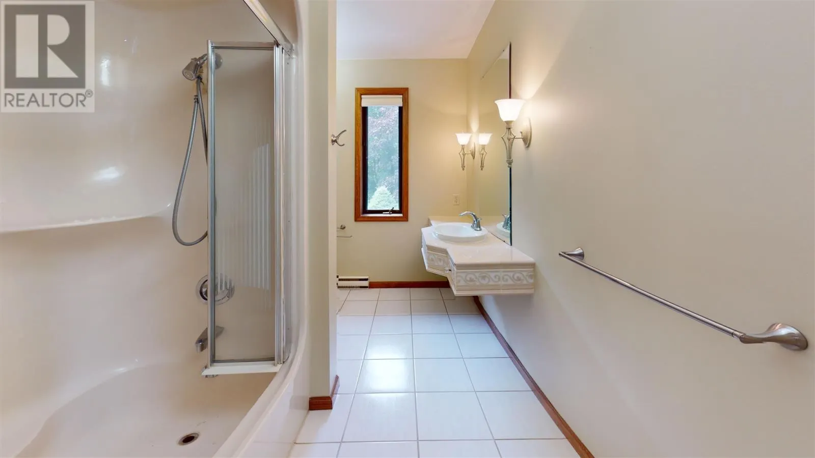 109 Greenview LN