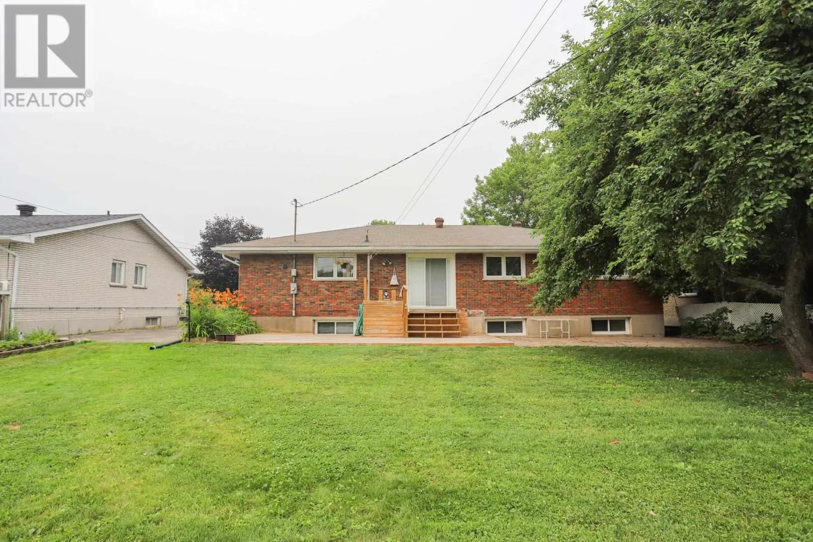 24 Granite ST