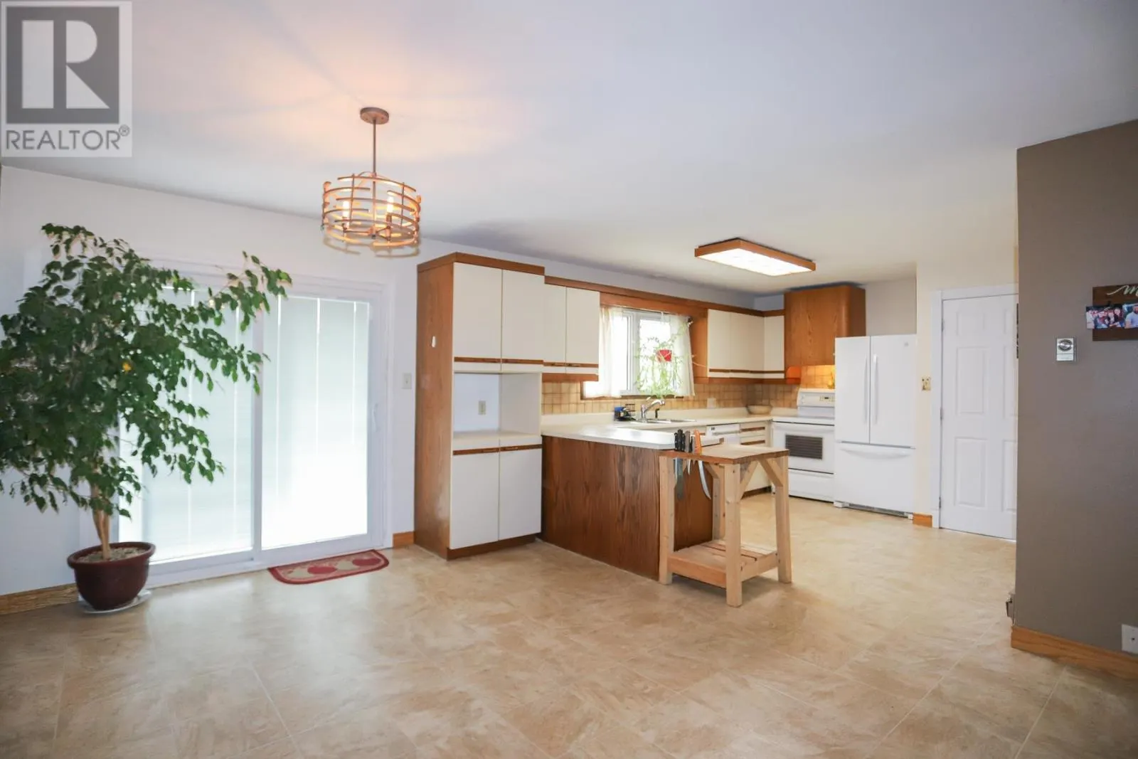 24 Granite ST