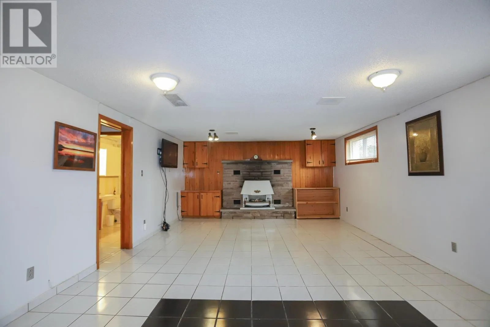 24 Granite ST
