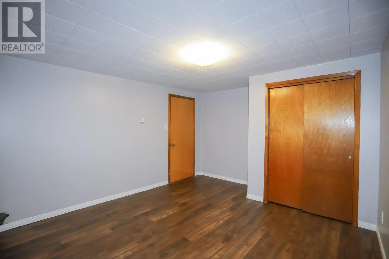 24 Granite ST