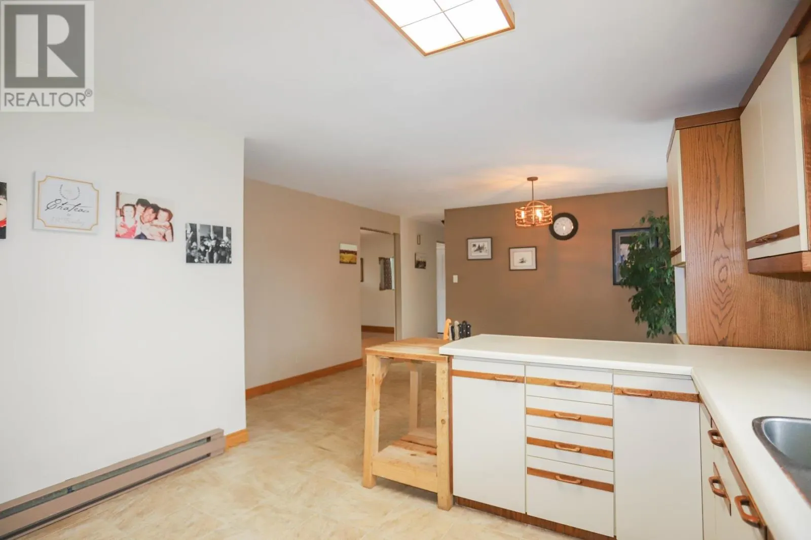 24 Granite ST
