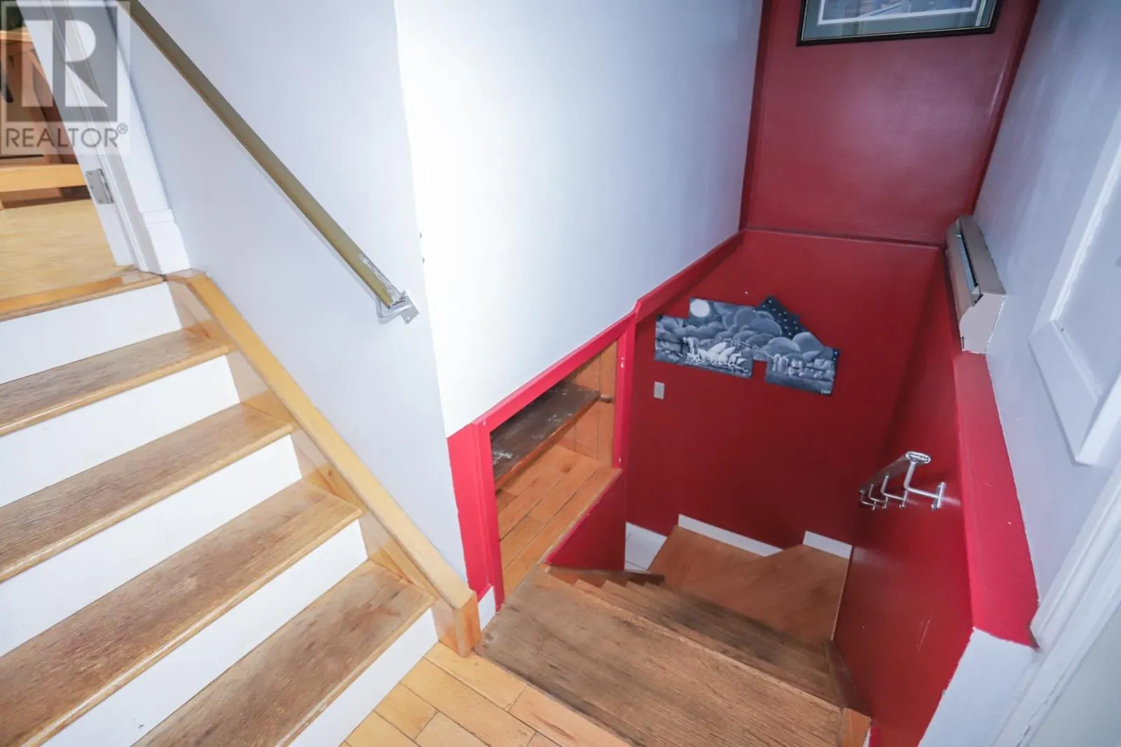 24 Granite ST