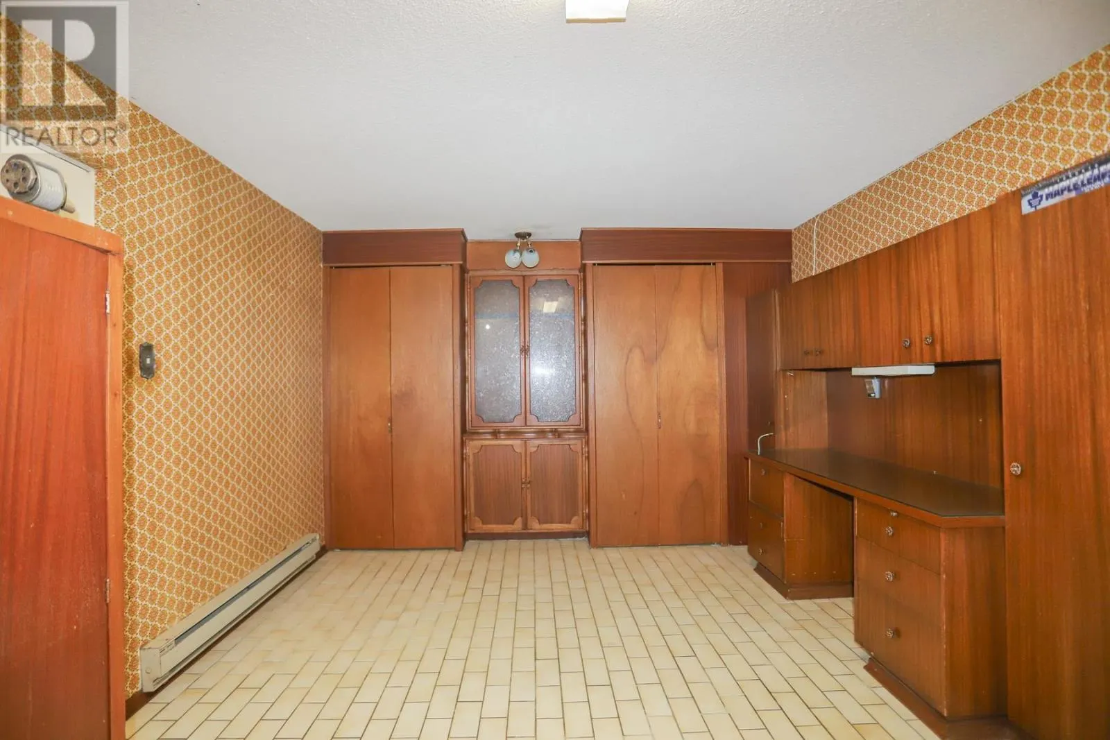 24 Granite ST