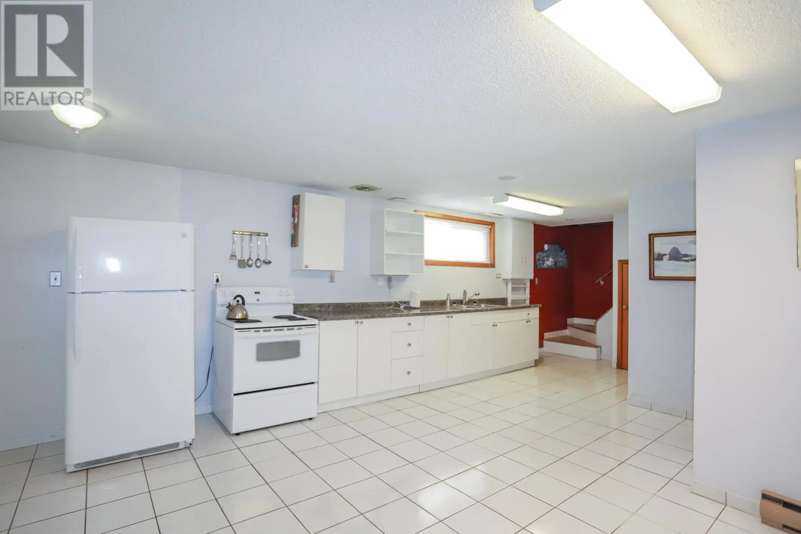 24 Granite ST