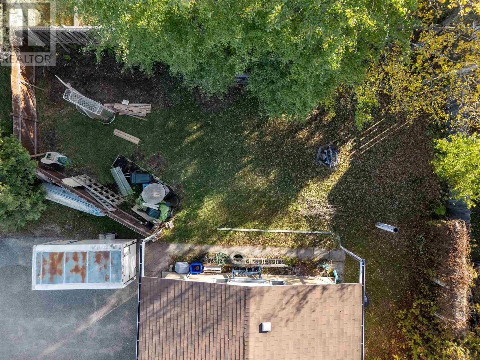34 LYNNE CT