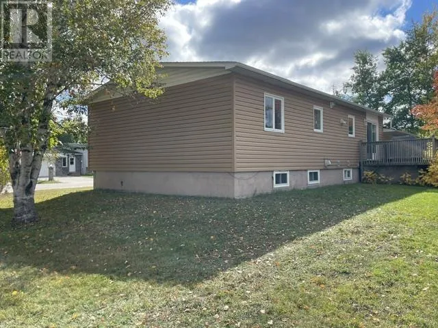 34 LYNNE CT