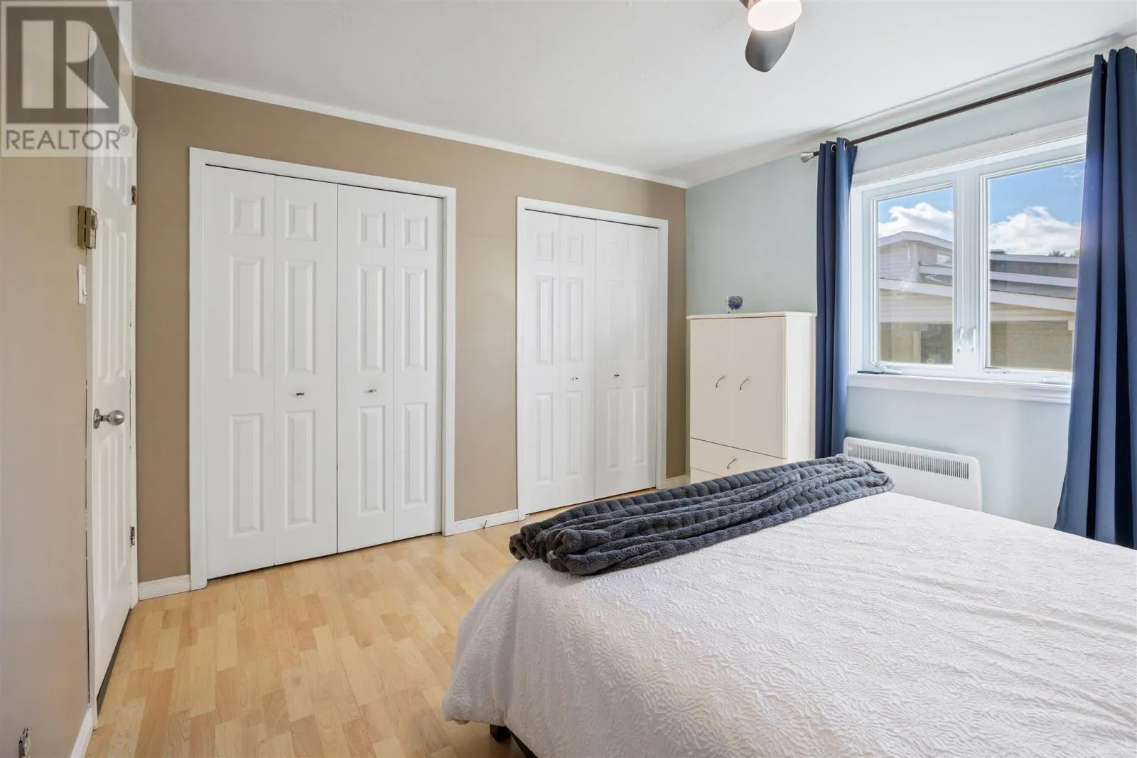 34 LYNNE CT