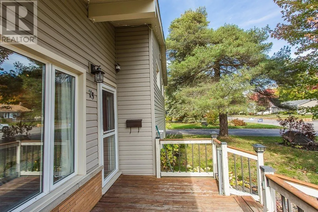 73 Promenade DR