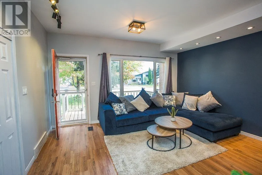 73 Promenade DR