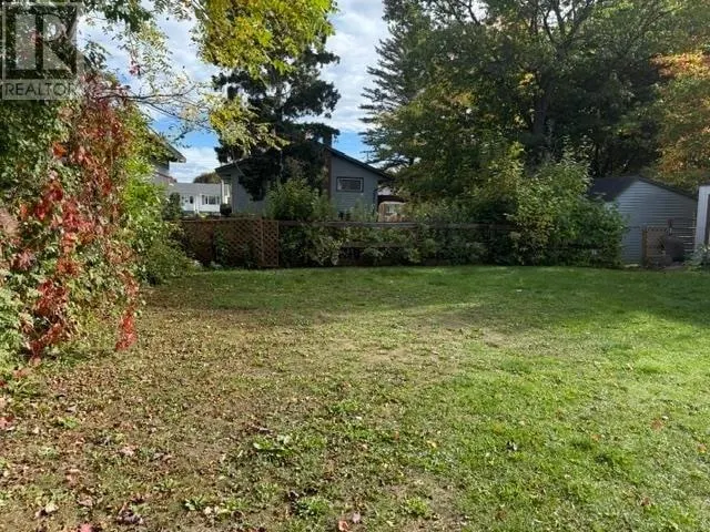 428 Boundary RD