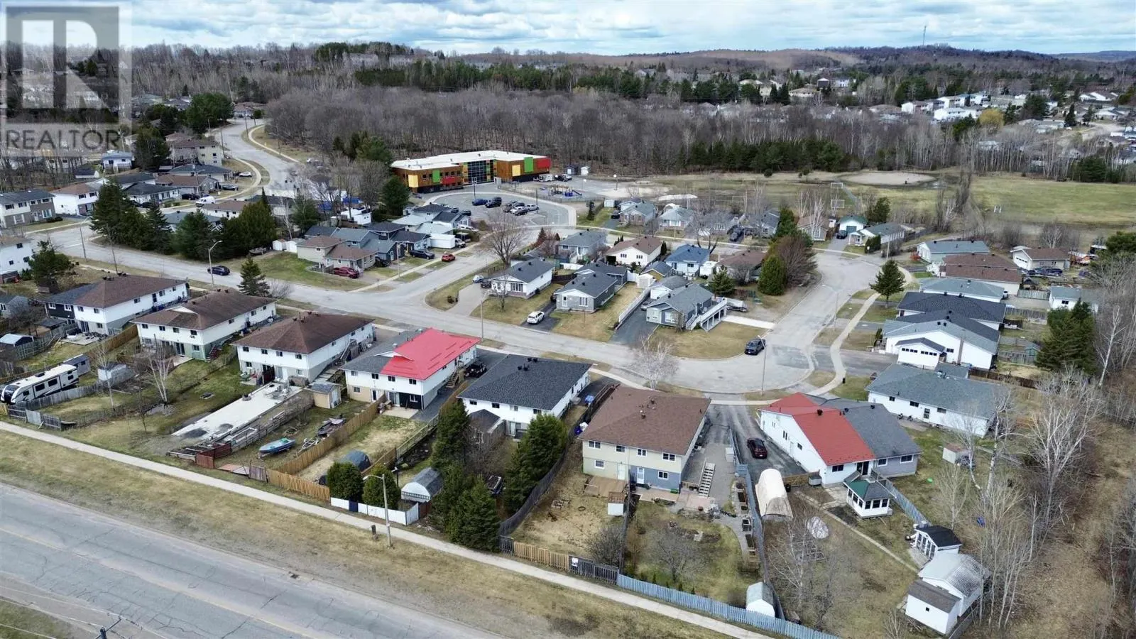 24 McQuarrie PL