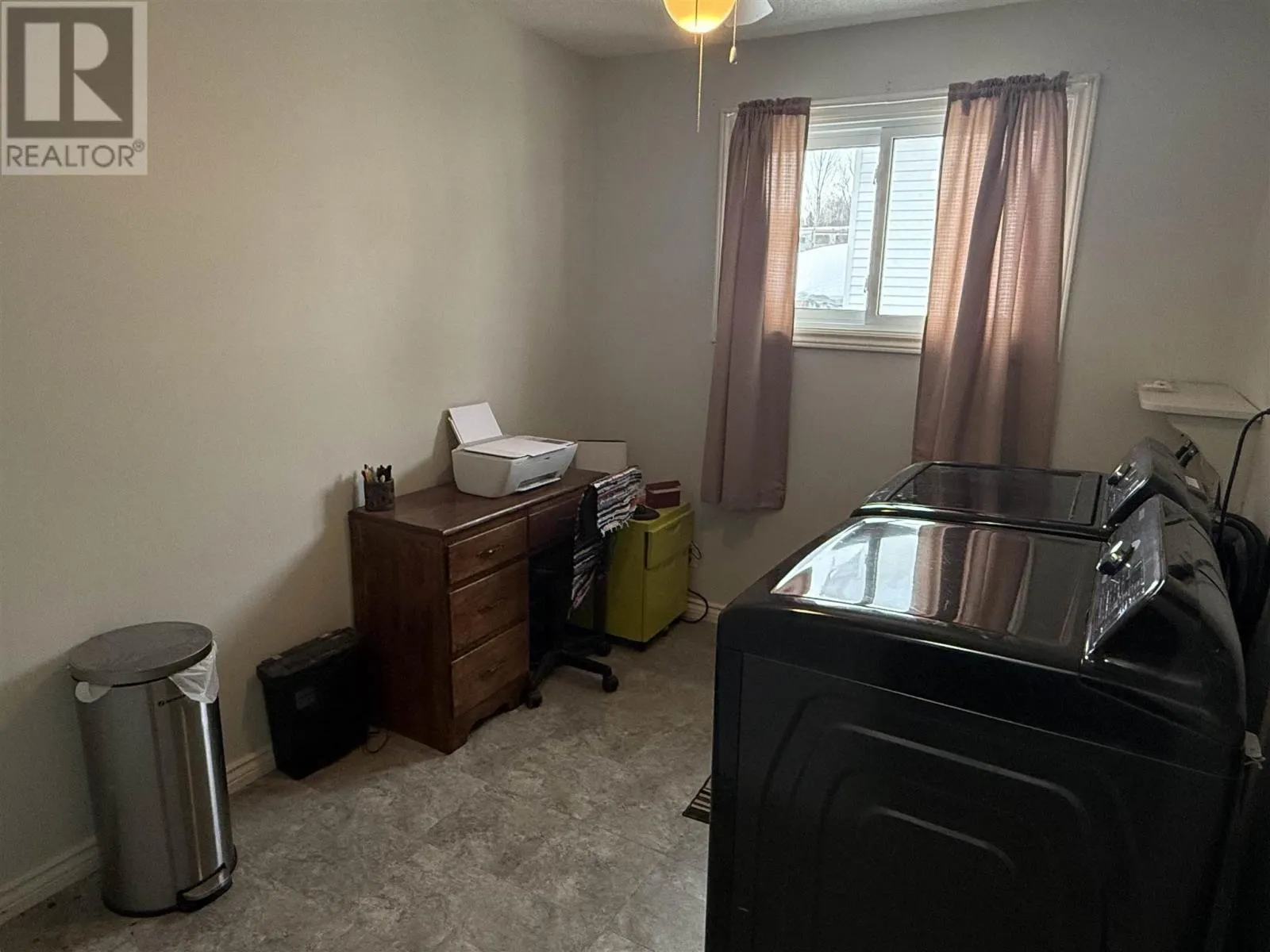 24 McQuarrie PL