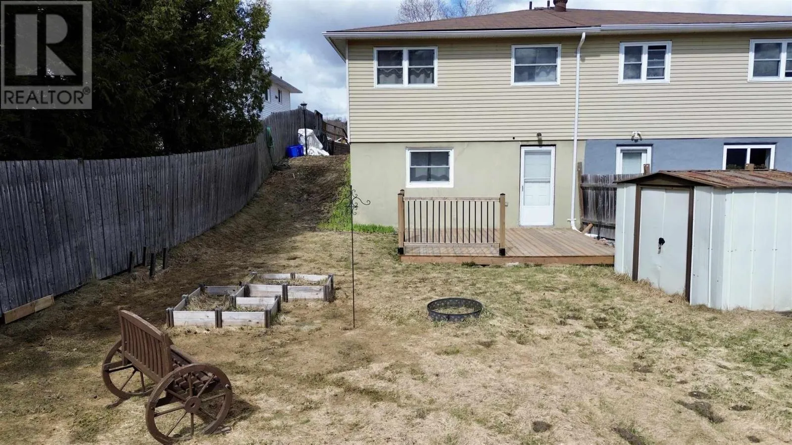 24 McQuarrie PL