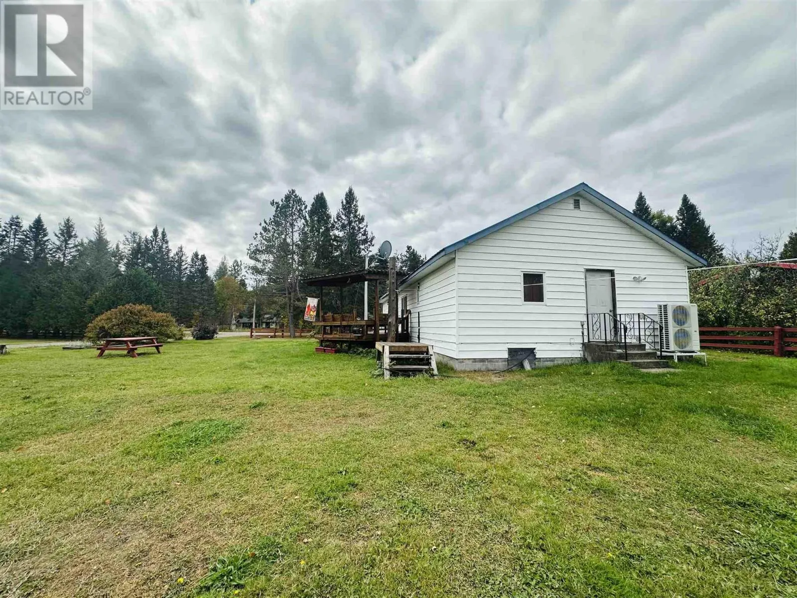 16 Ski Hill RD