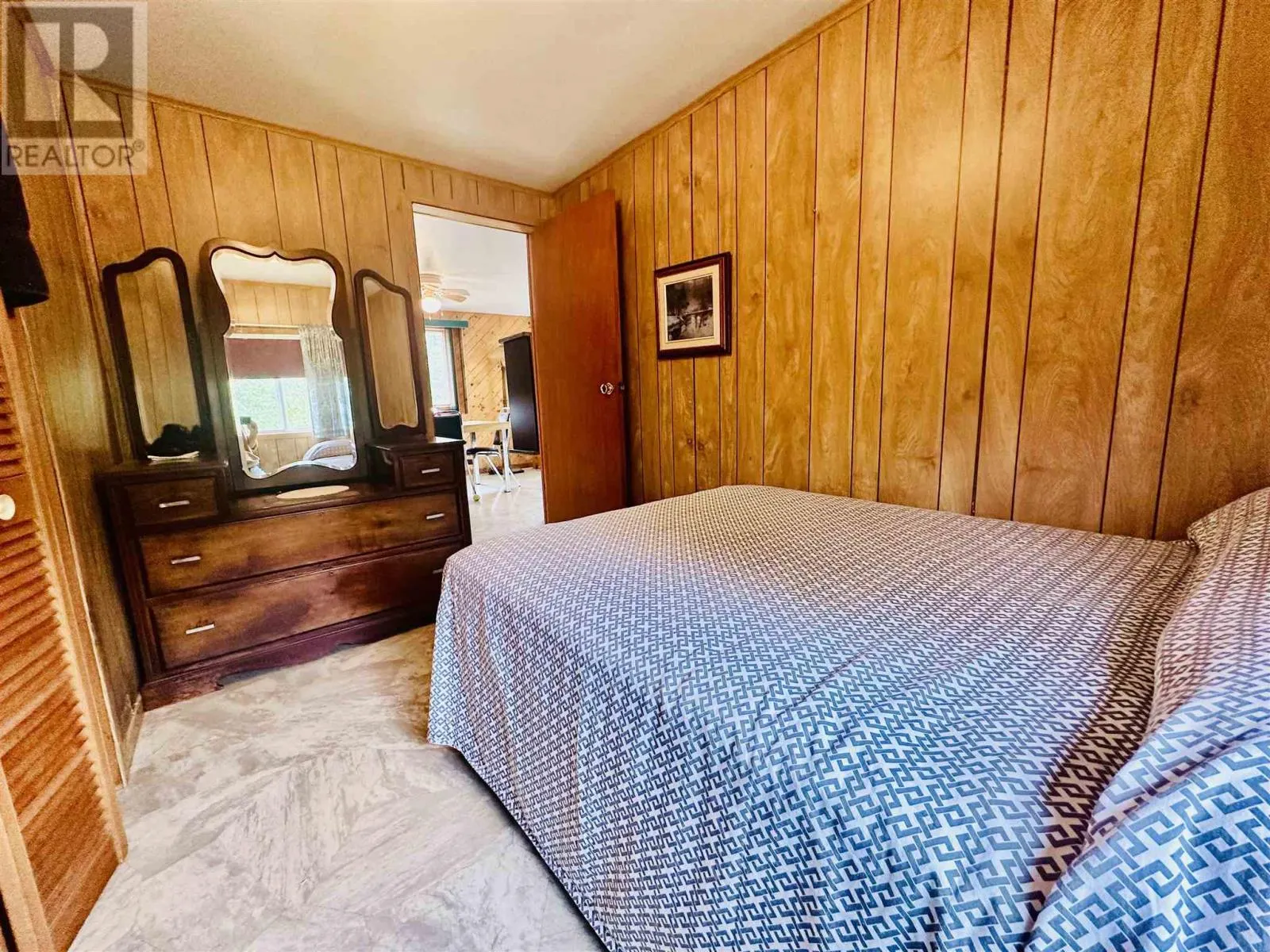 16 Ski Hill RD
