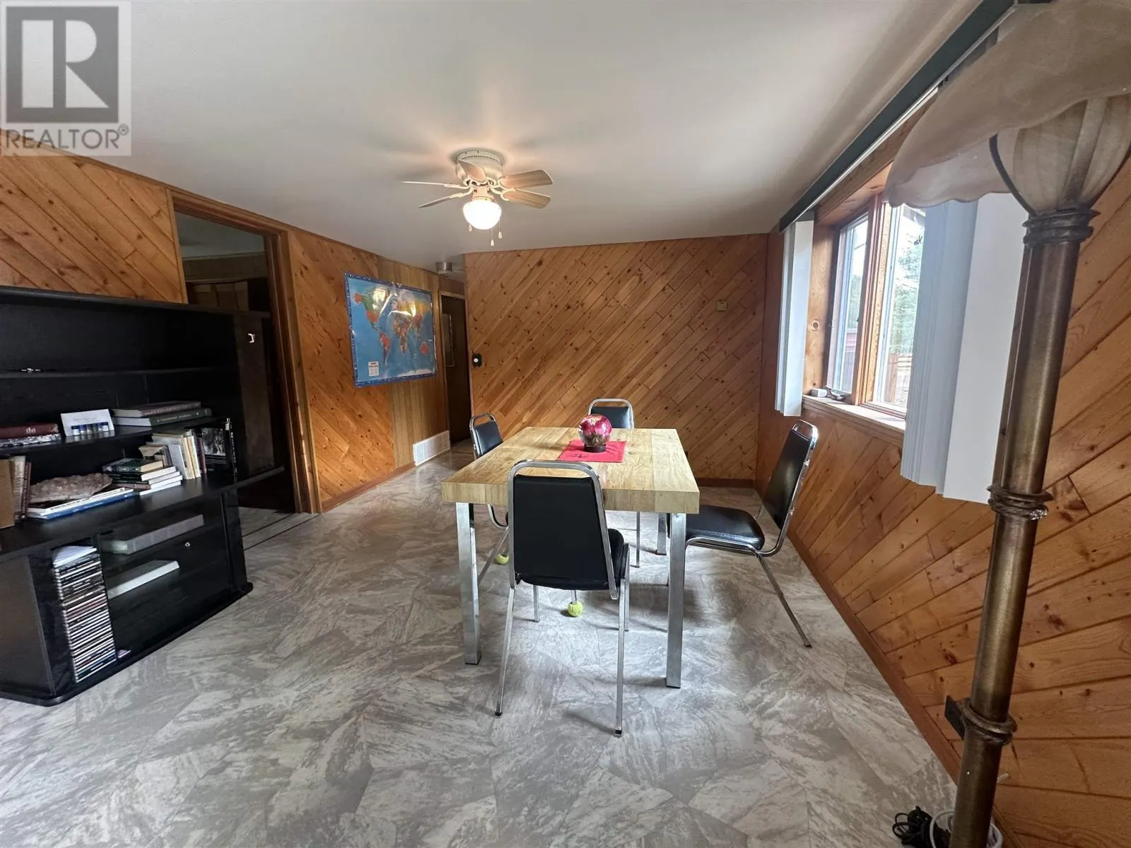 16 Ski Hill RD