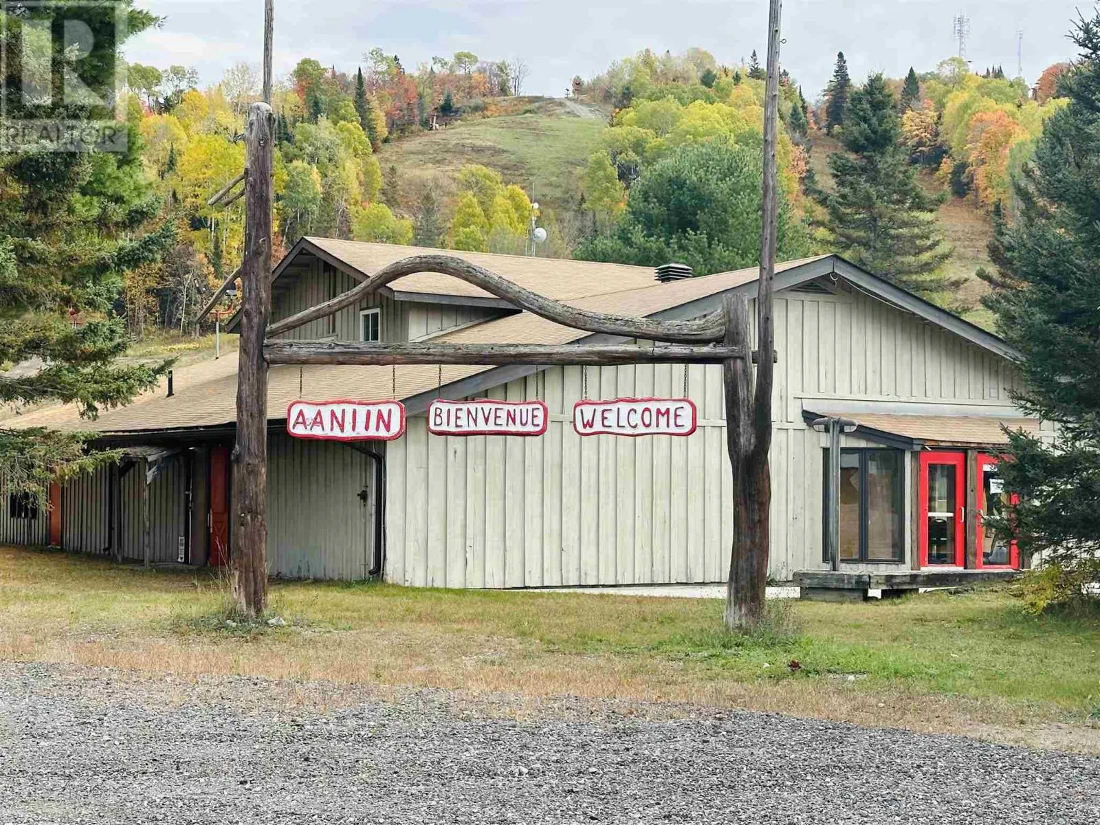 16 Ski Hill RD