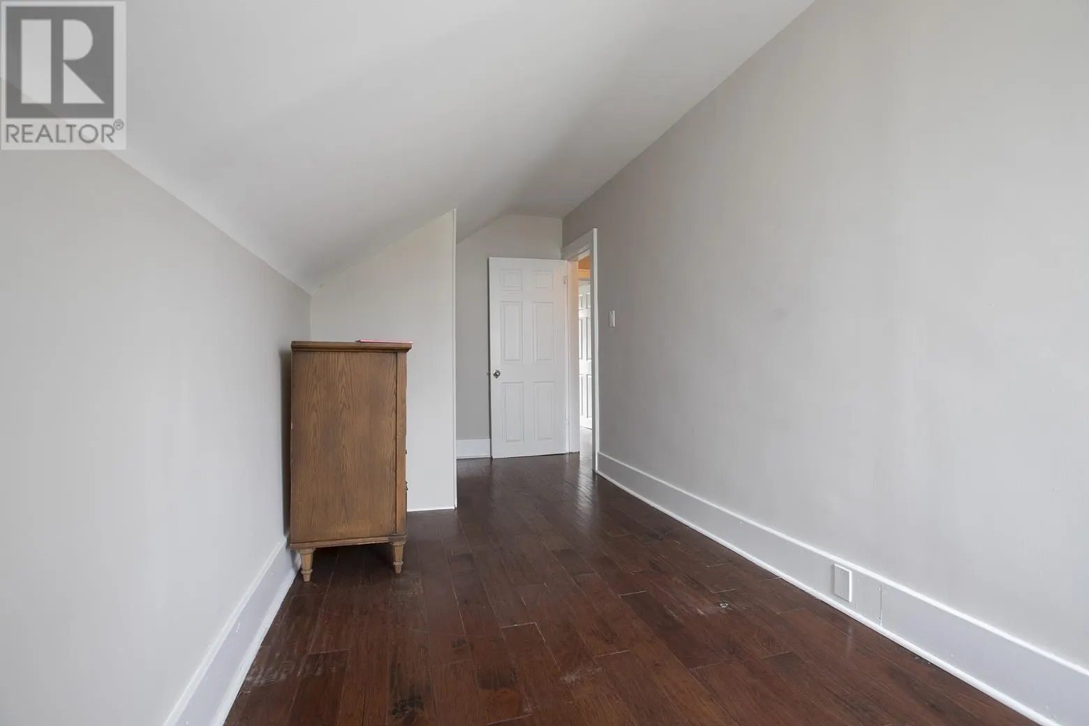 455 Charles ST