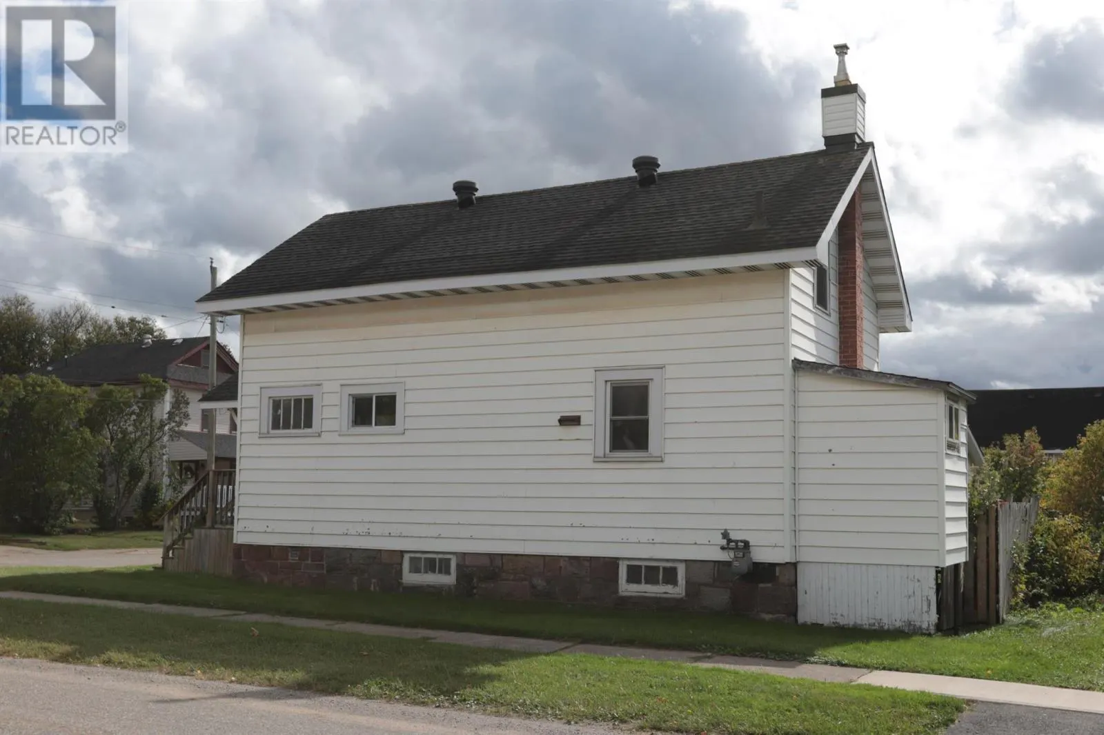 455 Charles ST
