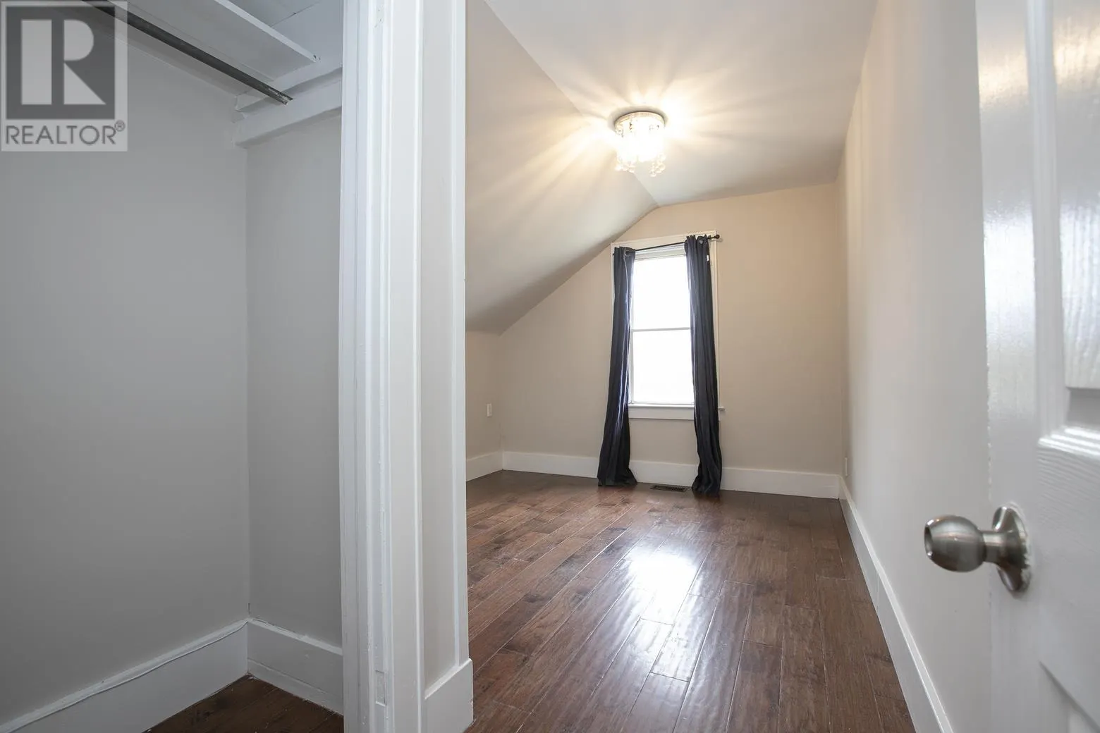 455 Charles ST