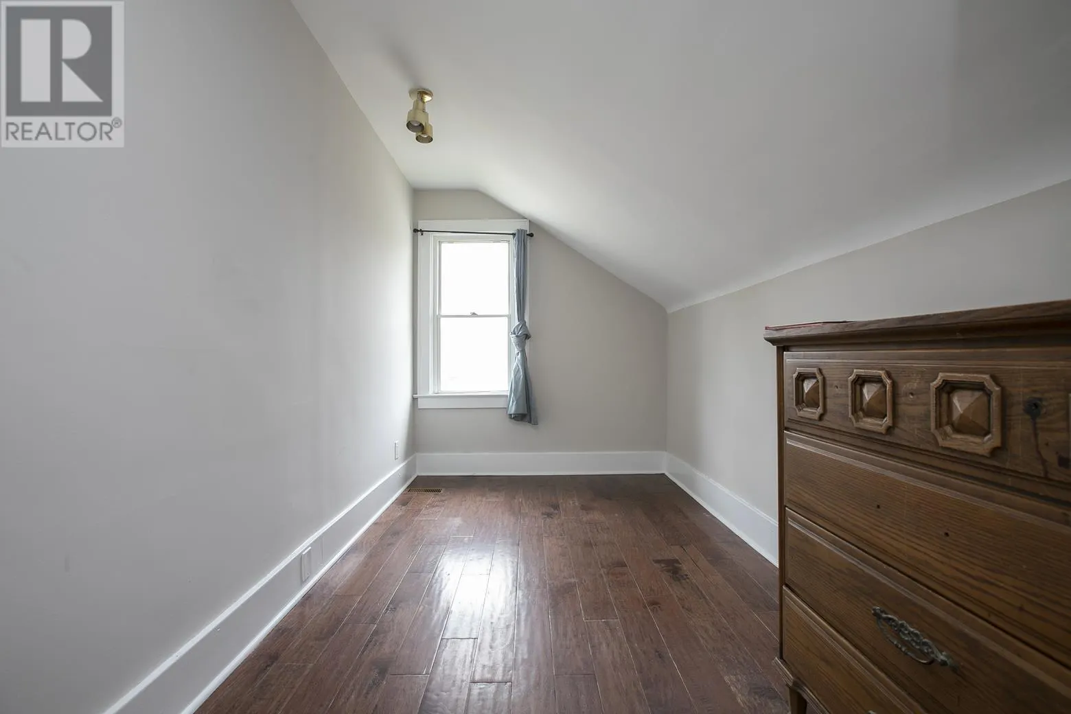 455 Charles ST
