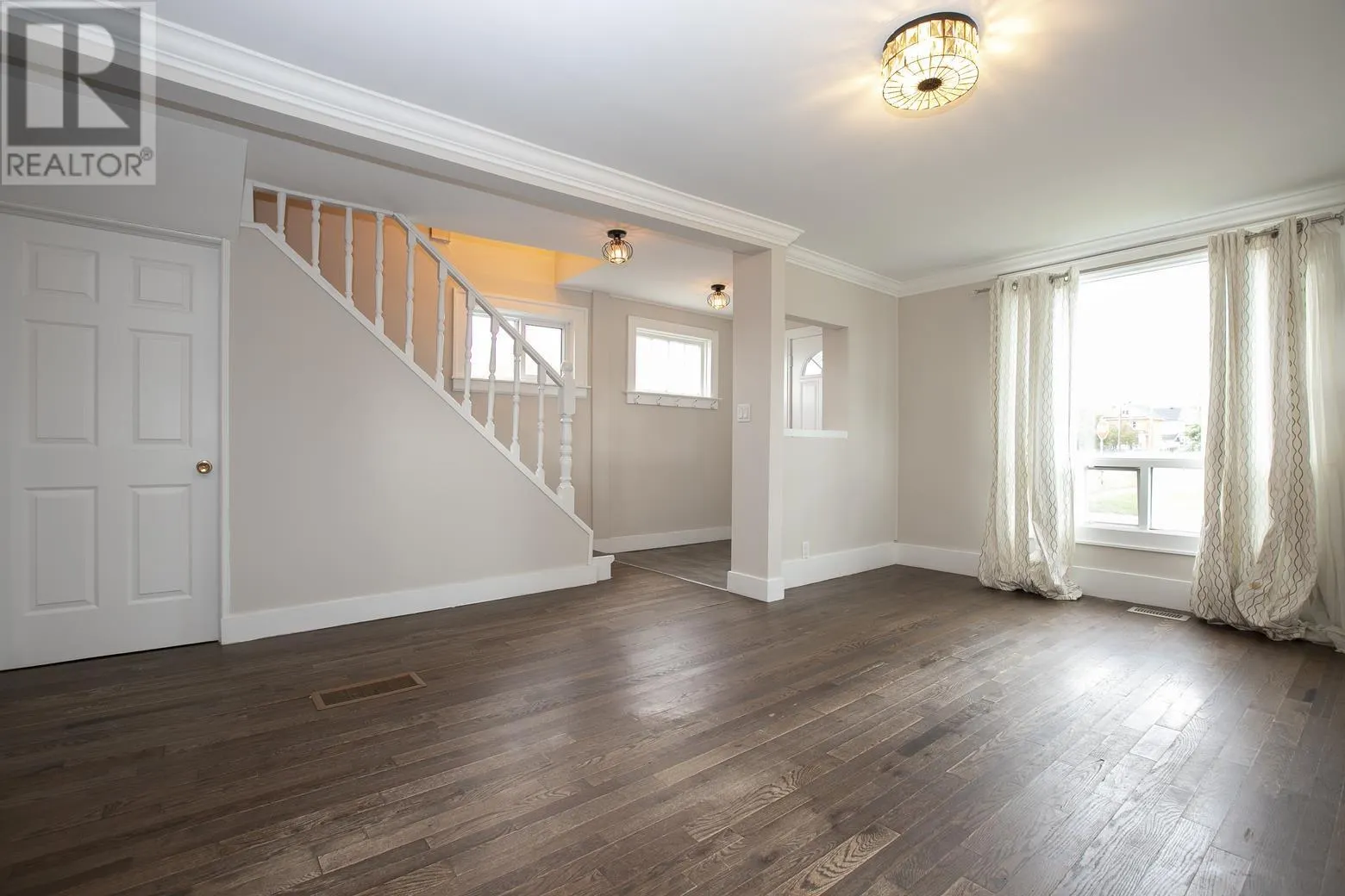 455 Charles ST