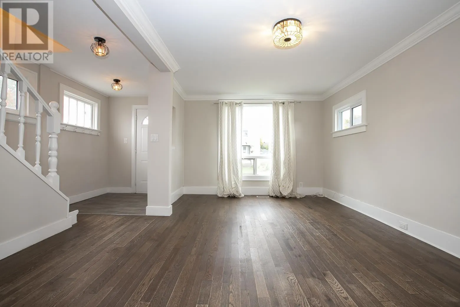 455 Charles ST