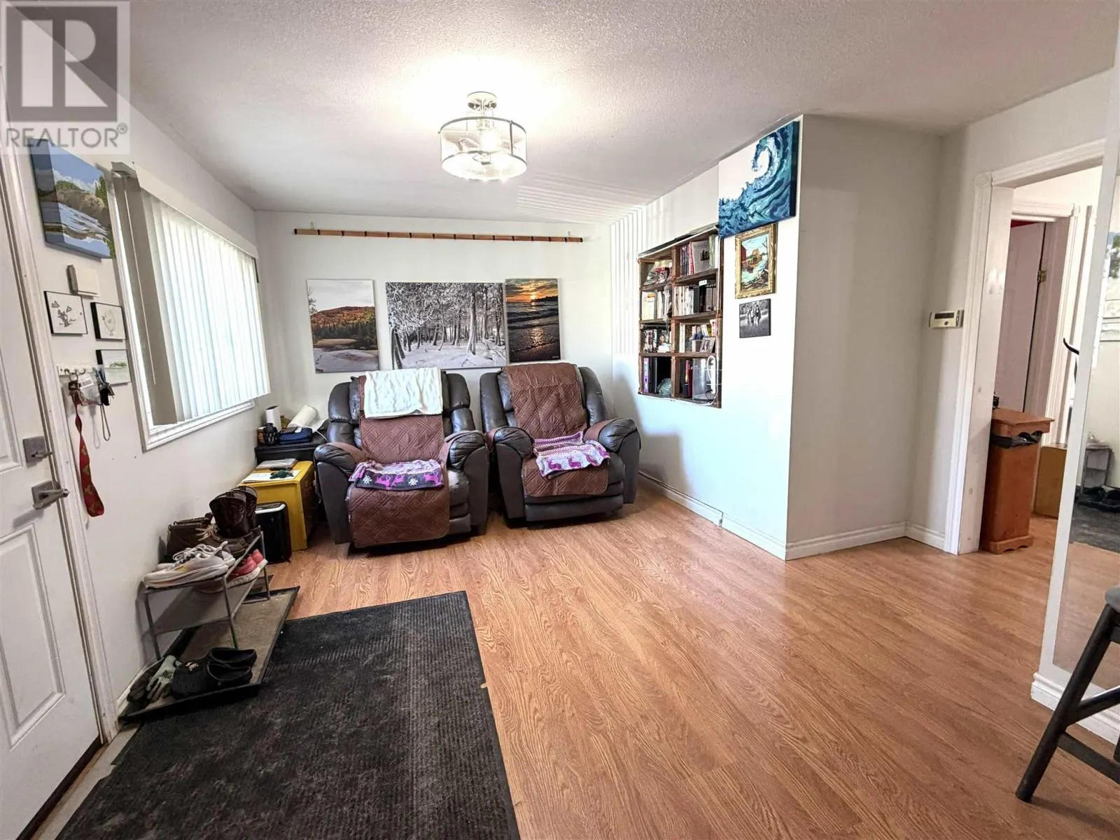 24 Pardee AVE