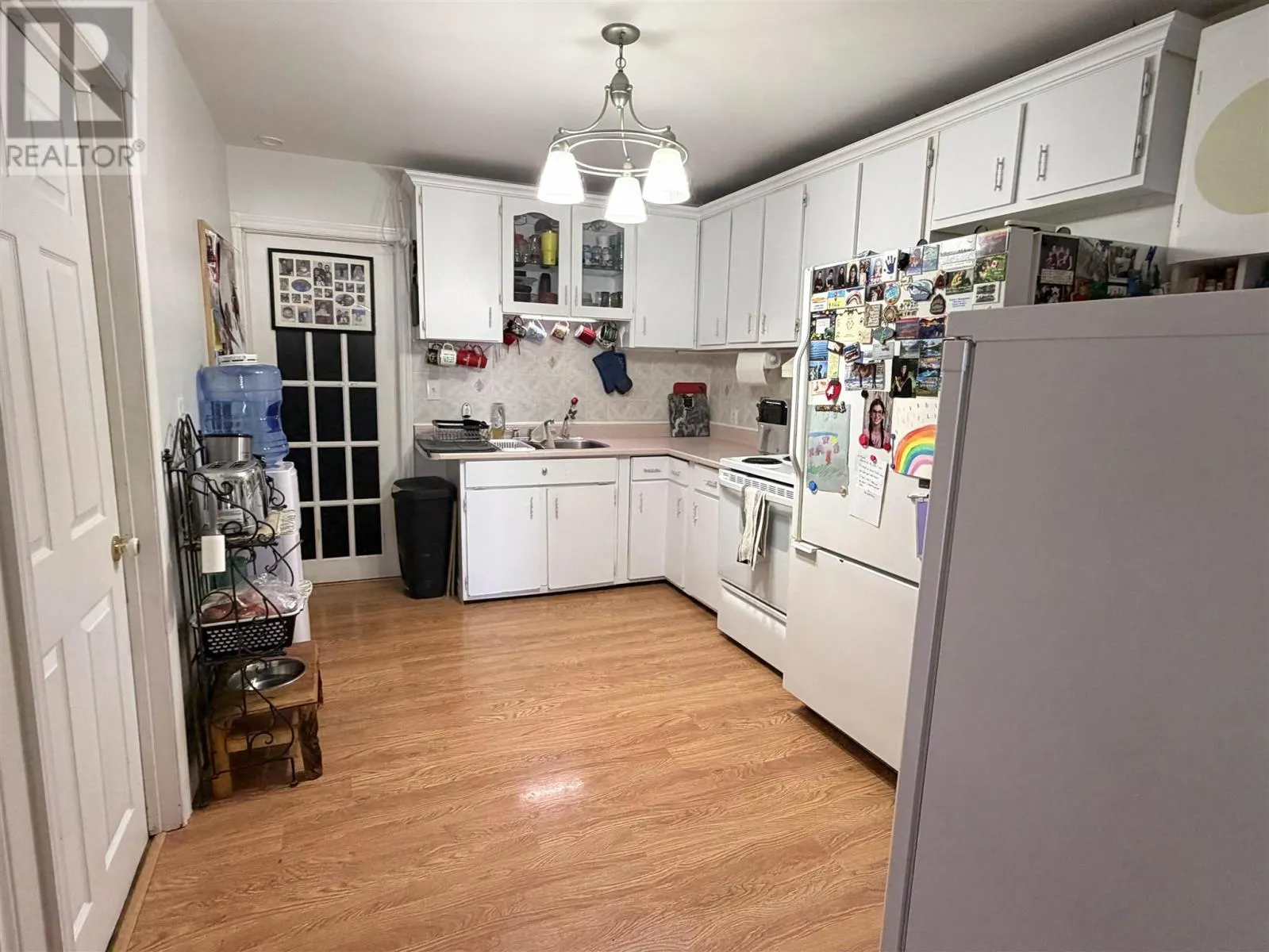 24 Pardee AVE