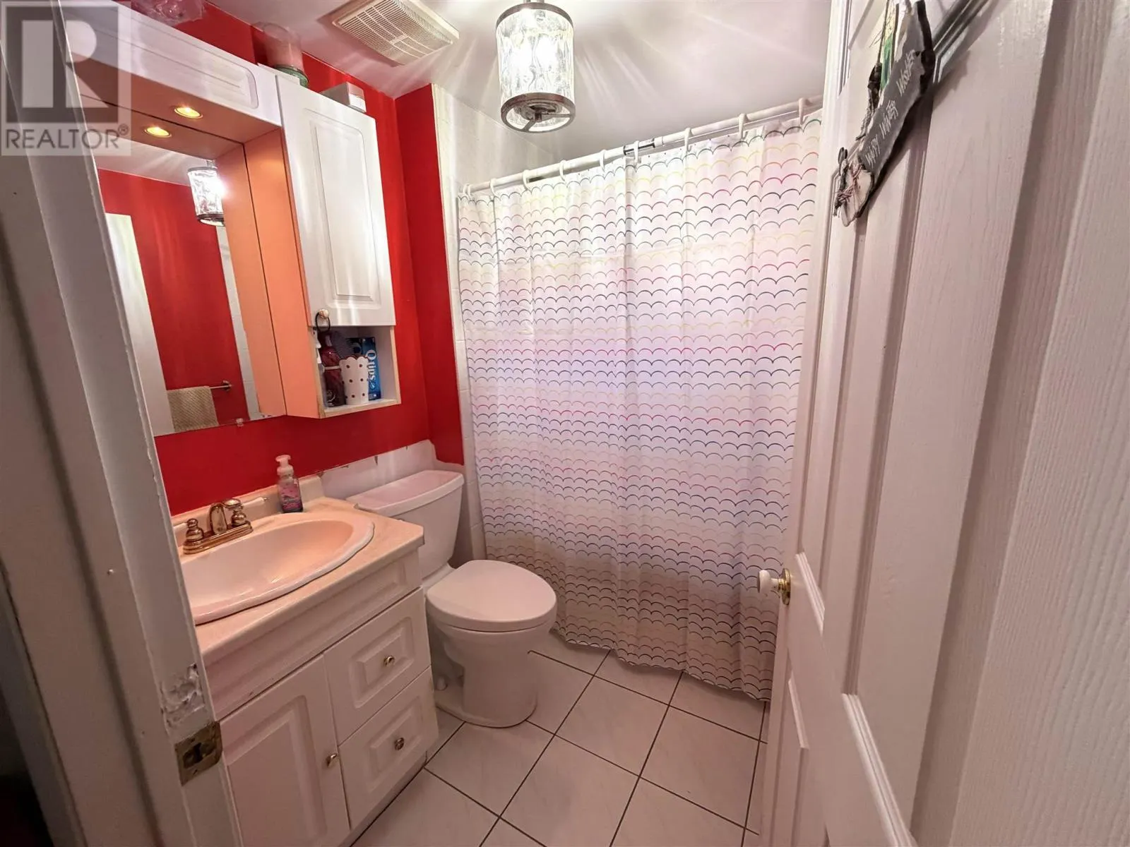 24 Pardee AVE