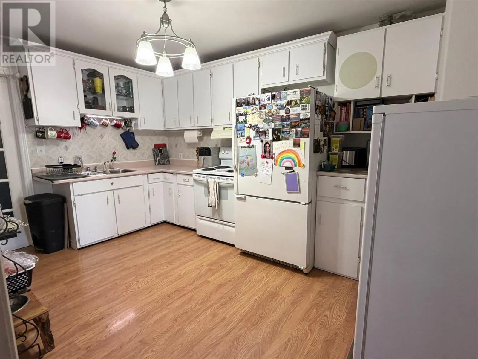 24 Pardee AVE