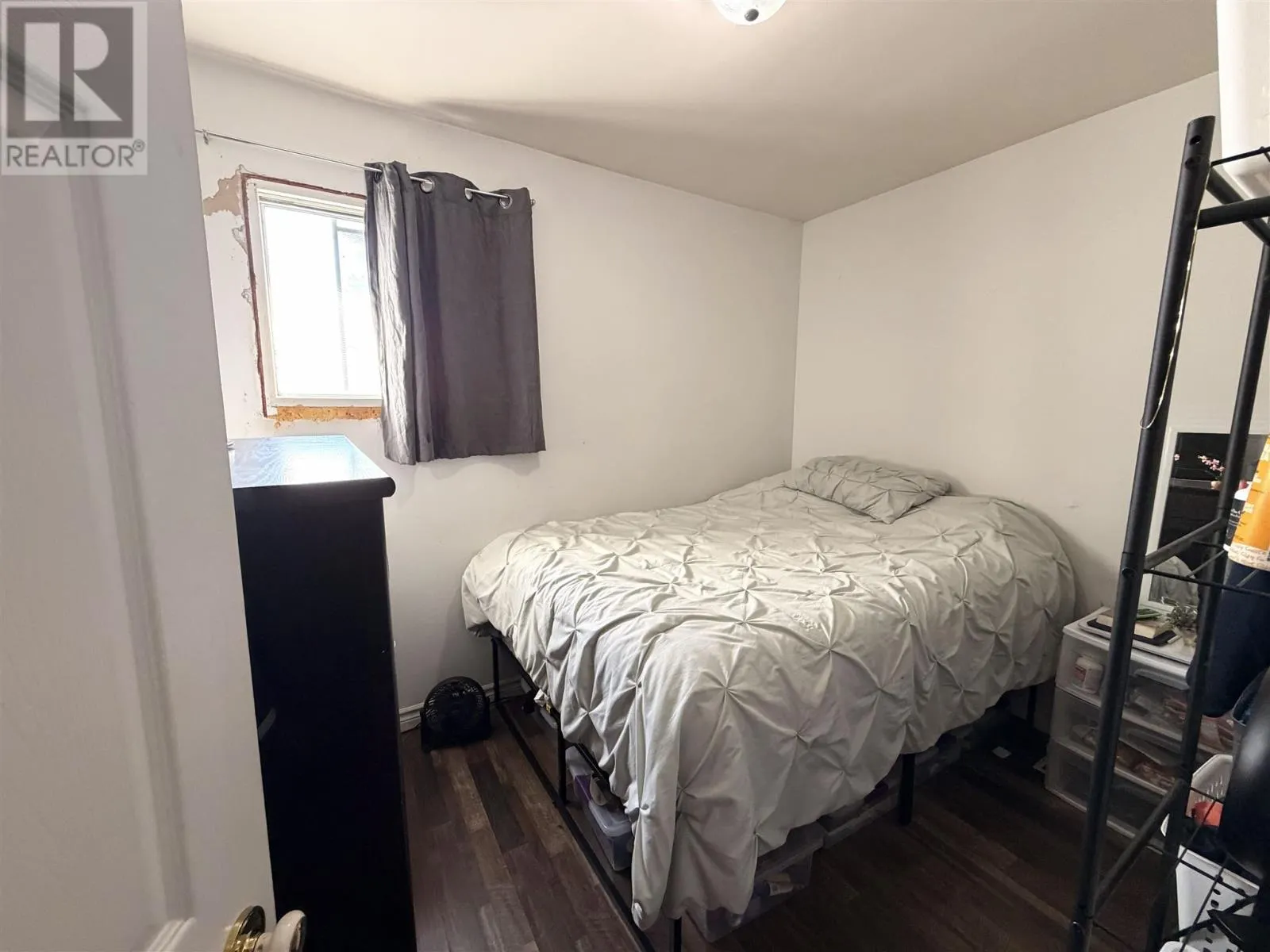 24 Pardee AVE